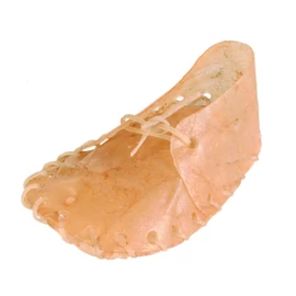 Trixie Chewing Shoe - jutalomfalat cipő (szárított marhabőr) kutyák részére 12cm/18g- csak gyűjtőre 10 db-os kiszerelés!